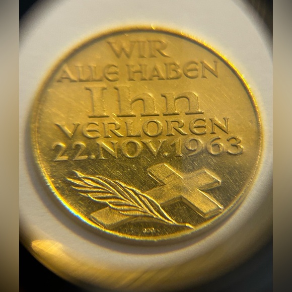 **RARE** 1963 German John F Kennedy 900 21k Proof Gold Medals / Coins {Lot Of 2} - Picture 9 of 14